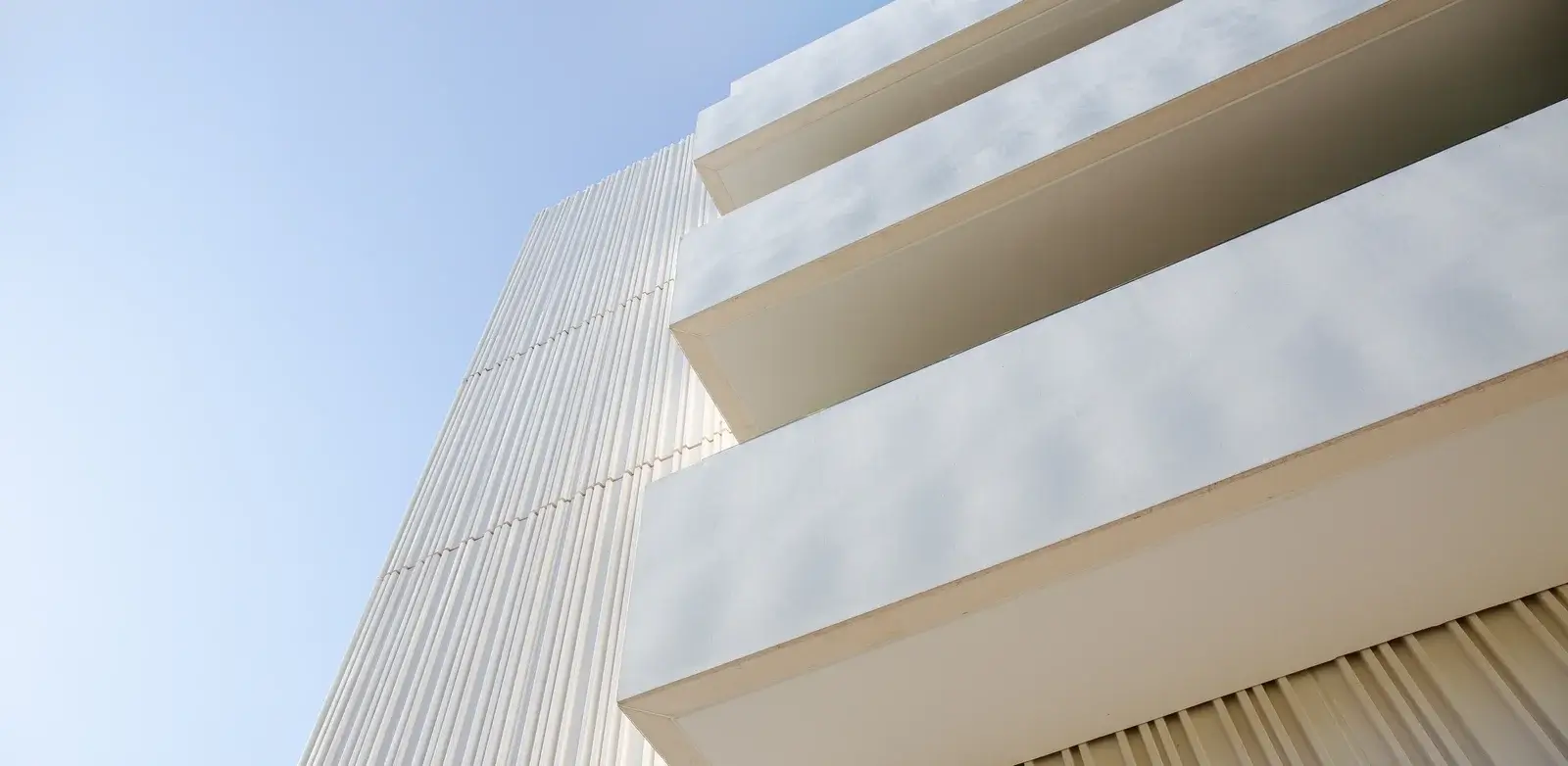 The Benefits of PS Foam Cladding for Modern Construction