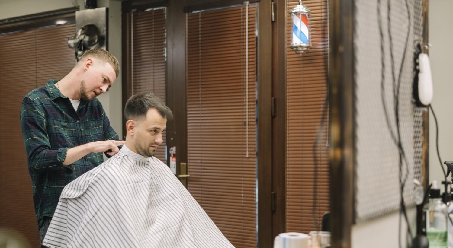 The Ultimate Guide to Shaving Cabinets: Functionality Meets Style